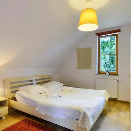 Holiday home 3 Bedroom Pet Friendly In Karpacz