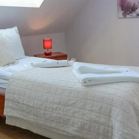Awesome Home In Karpacz With Wifi