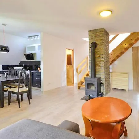 Holiday home 3 Bedroom Pet Friendly In Karpacz